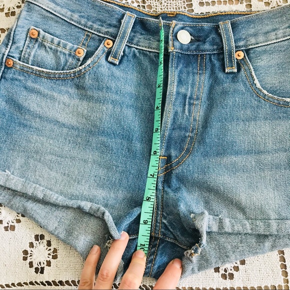 Levi’s 501 denim jean cutoff shorts size 25 - Picture 9 of 11